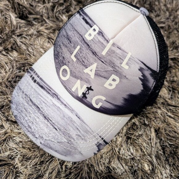 Billabong Womens Adjustable Trucker Hat B&W Beach Surfer Graphic NWOT - Picture 2 of 6